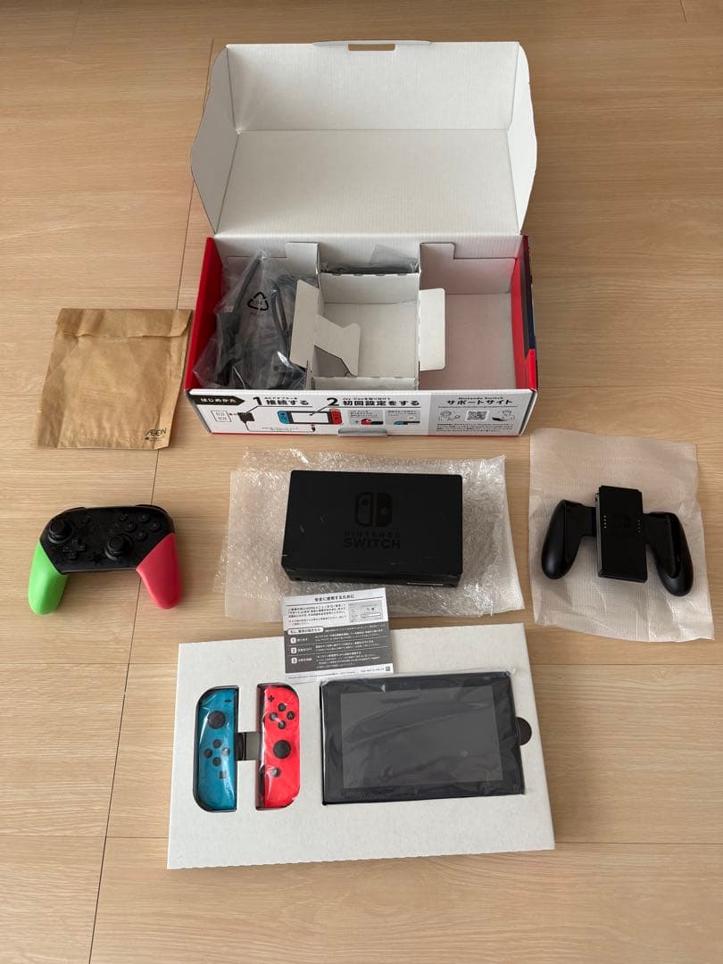 ク*ん様 Nintendo Switch 本体 （完品）＋プロコントローラー