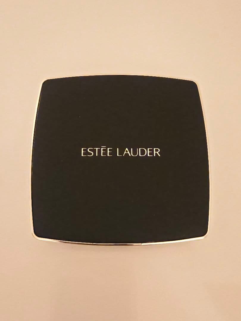 エスティローダー　ダブルウェア　ソフトグロウマット　クッション　シェル　未使用品