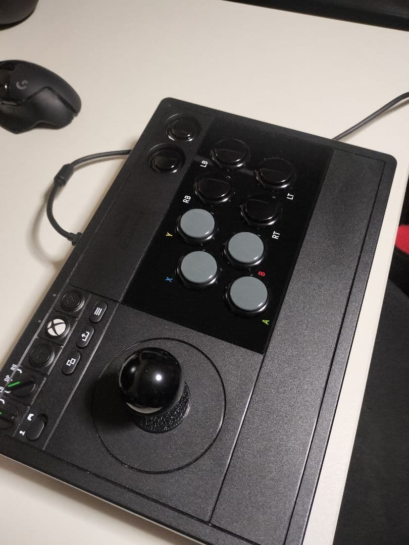 8Bitdo アーケードスティック Xbox、Windows10用　アケコン