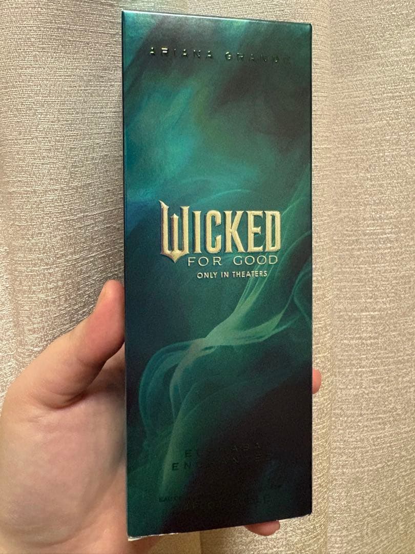 Ariana Grande Wicked for Good 香水 エルファバ