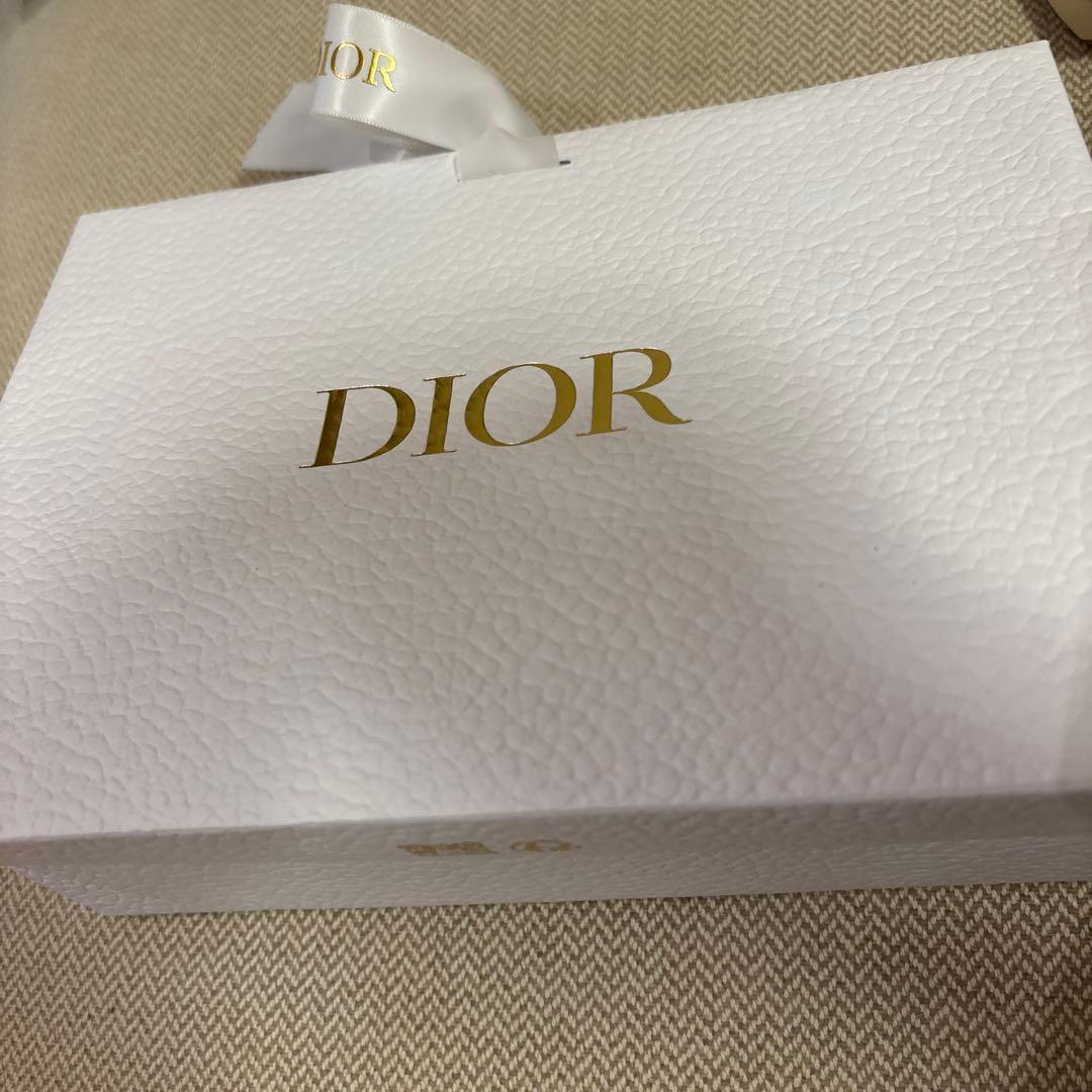 未開封ディオールアディクトピーチグロウオードゥパルファム30mlギフトバッグ付き