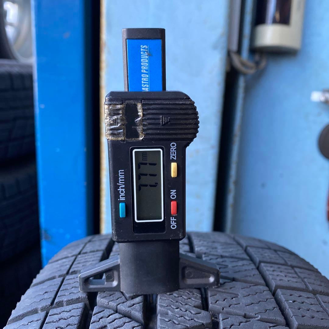 中古バリ溝ダンロップスタッドレスセット175/65R15 アクア、フィット等