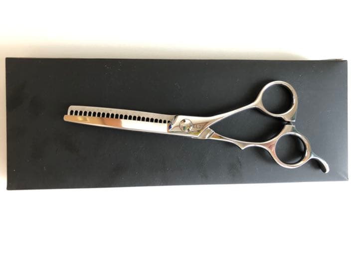 カットハサミ　すきばさみ　美容師