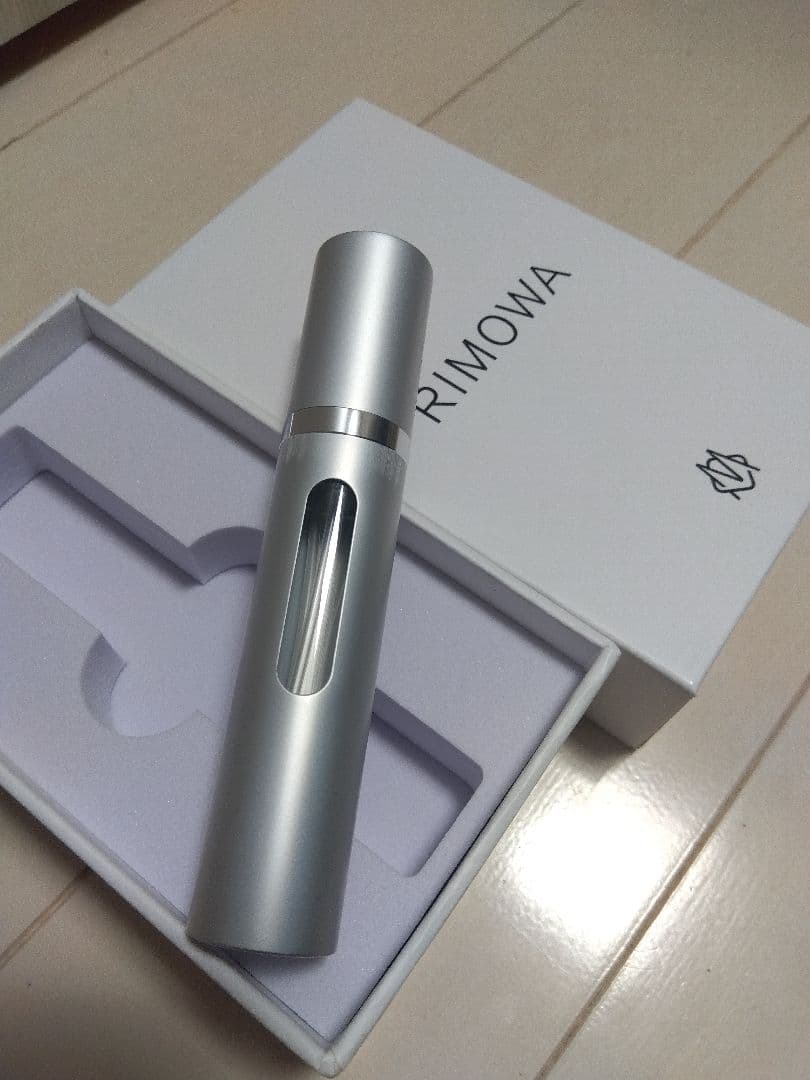 希少！RIMOWA 香水アトマイザー シルバー①