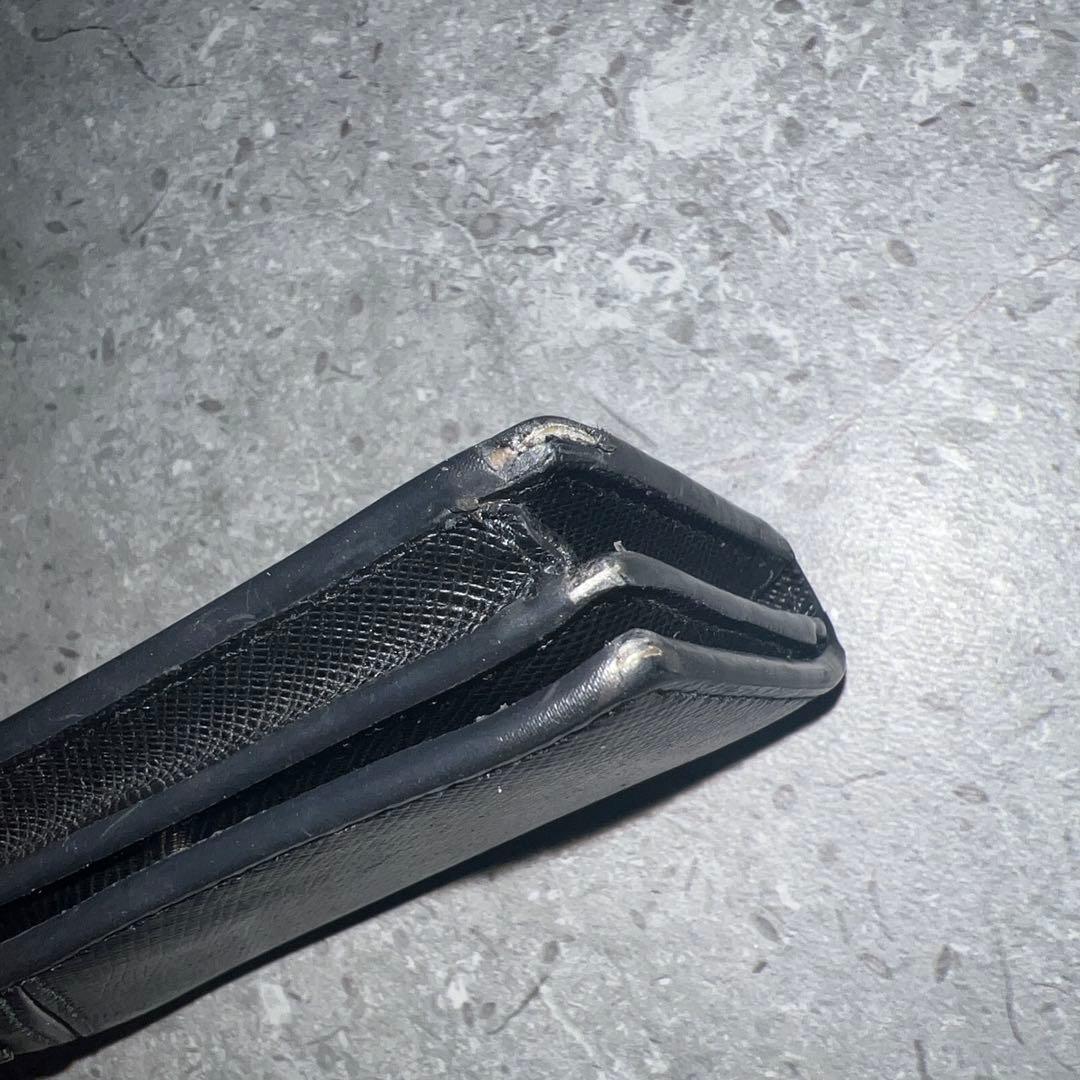 PRADA レザー名刺入れ