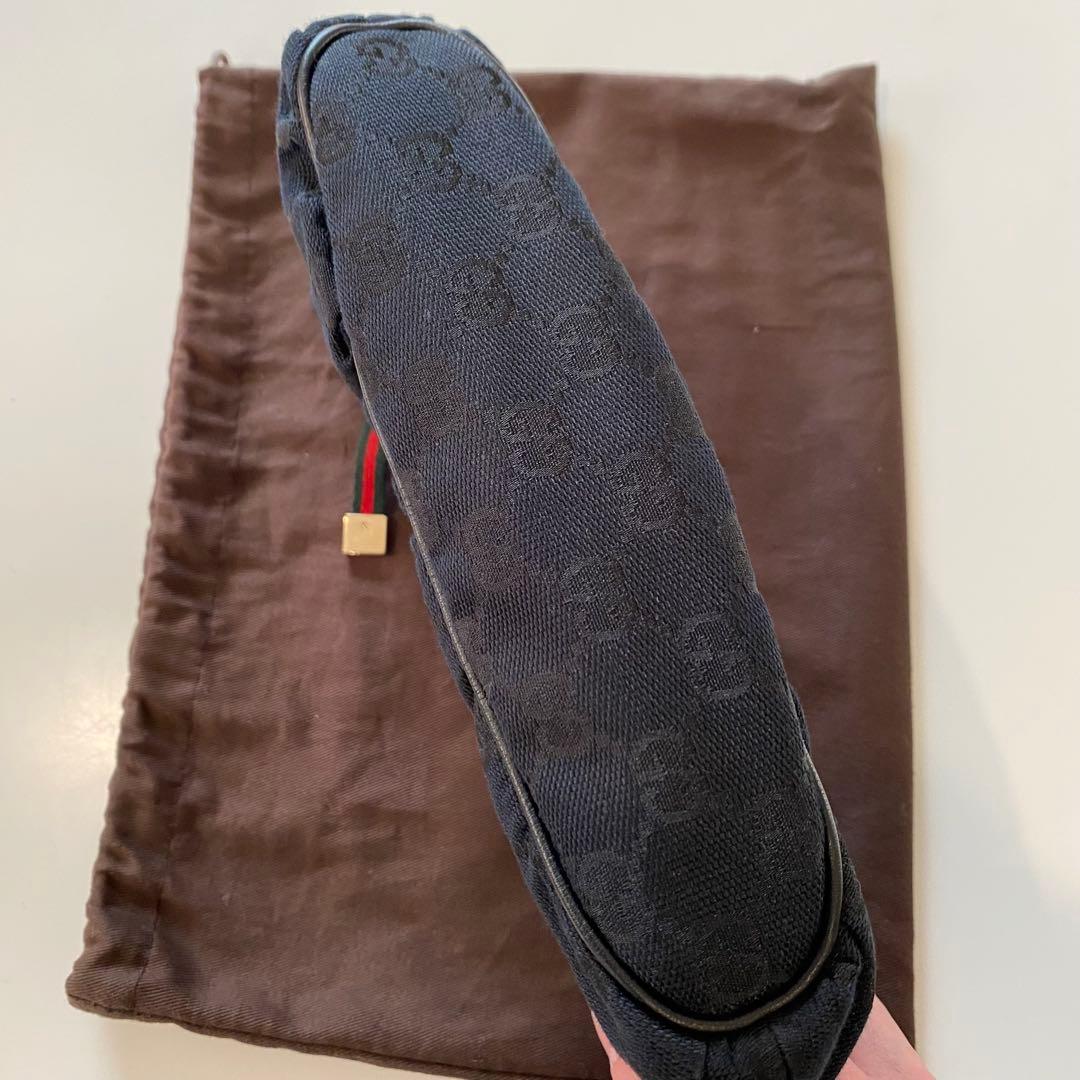 GUCCI ブラック ポーチバッグ