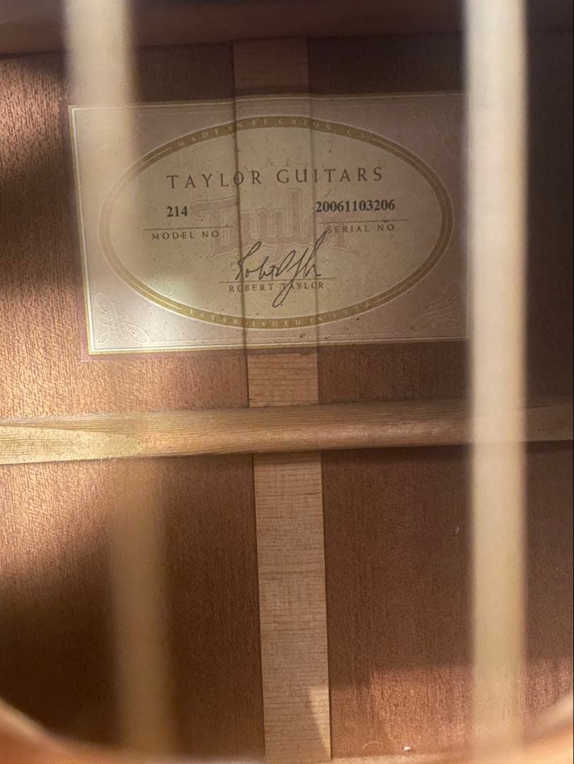 Taylor アコースティックギター 214 純正ケース付き