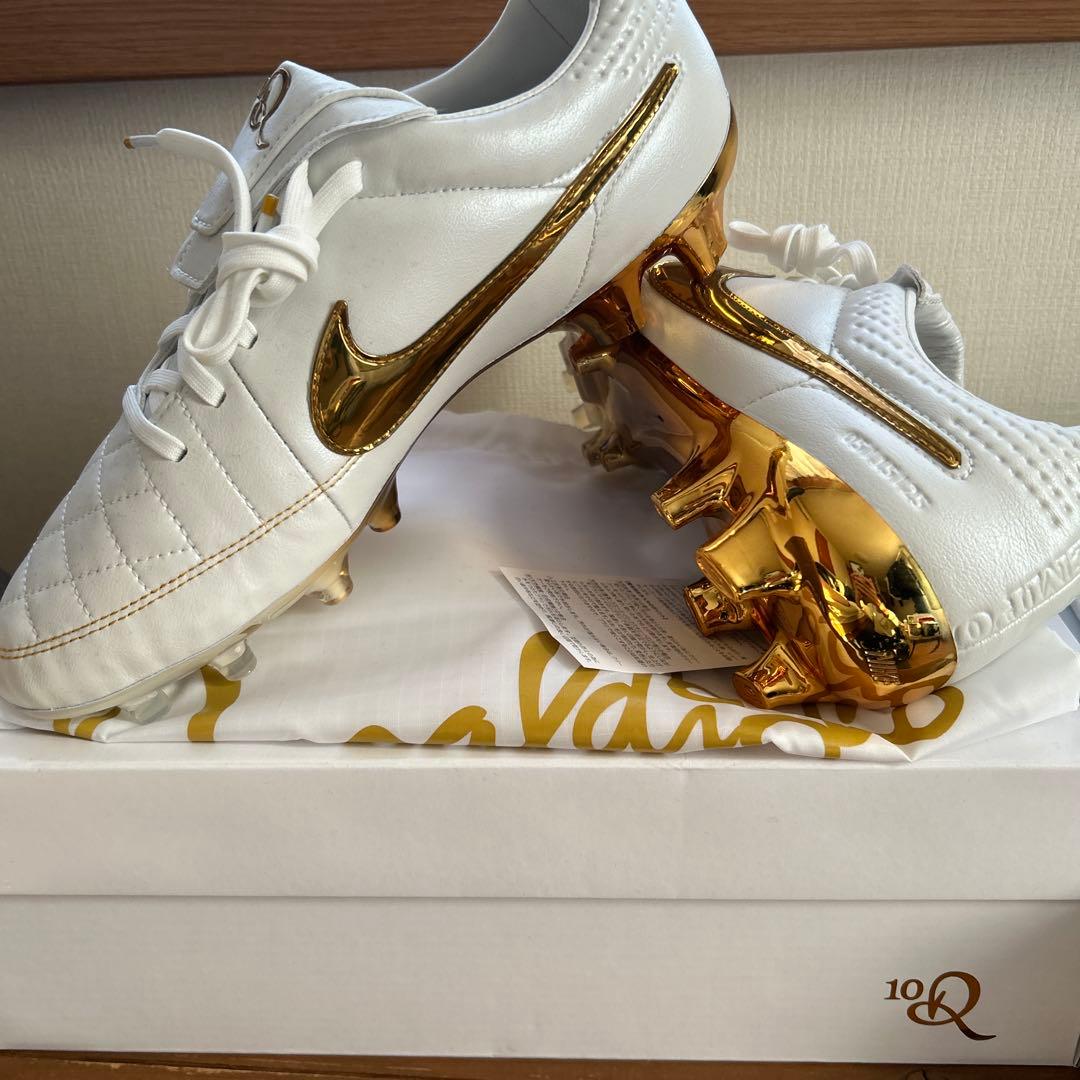 NIKE　ティエンポ限定　ロナウジーニョ