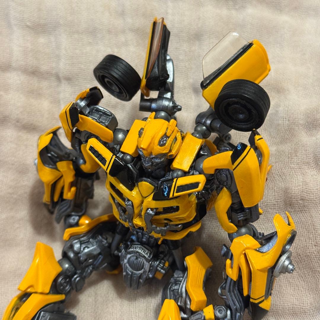 リボルテック　トランスフォーマー　バンブルビー