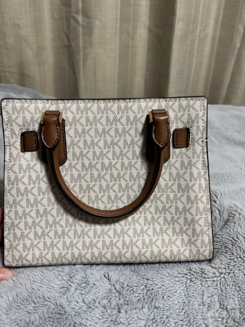 【フラワー⭐︎】マイケルコース　ショルダーバッグ