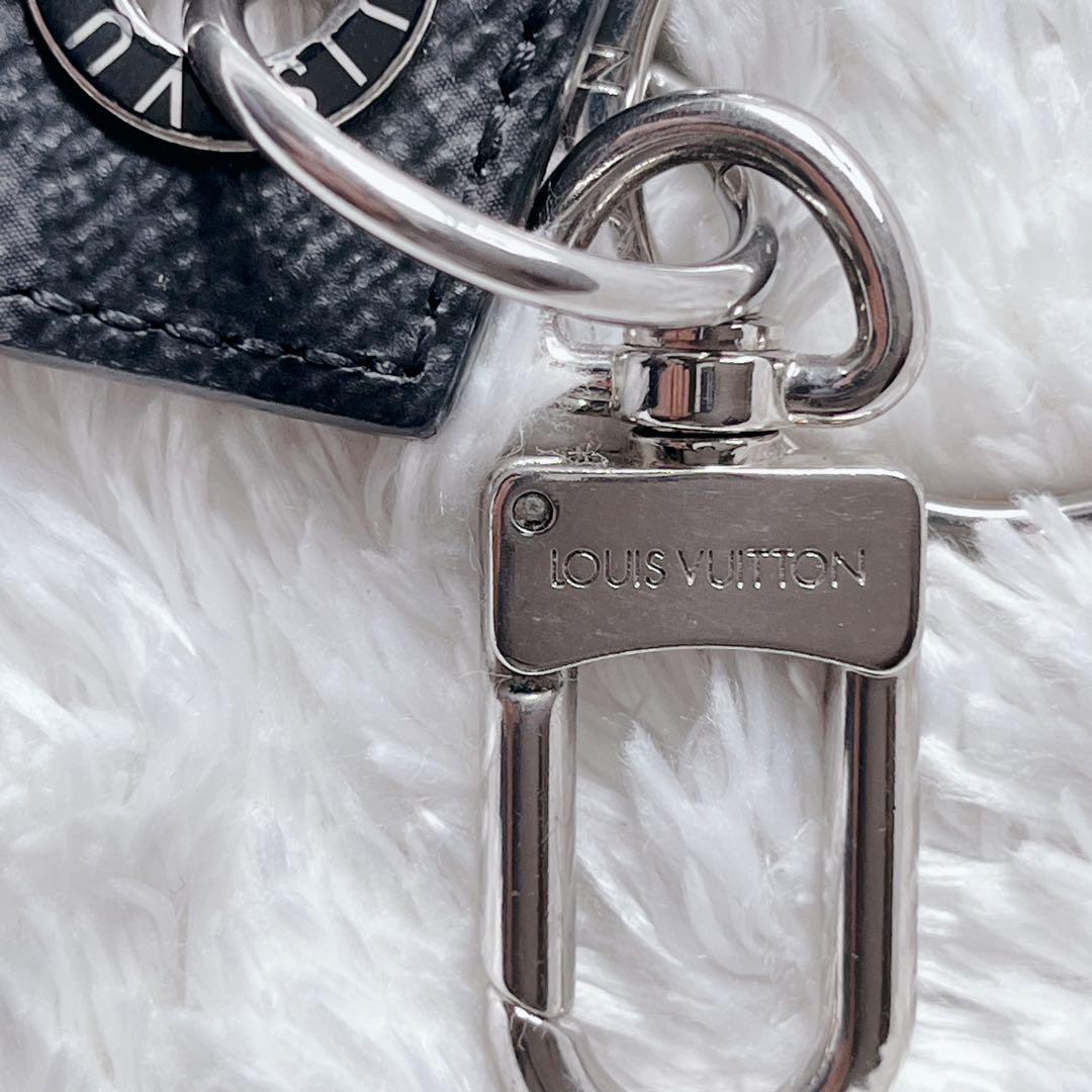 【美品】 ルイヴィトン キーホルダー 黒 モノグラム エクリプス アンシャッペ