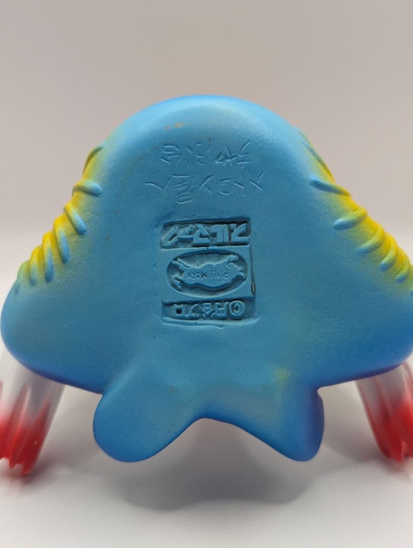 ブルマァク　メトロン星人　ちゃぶ台付