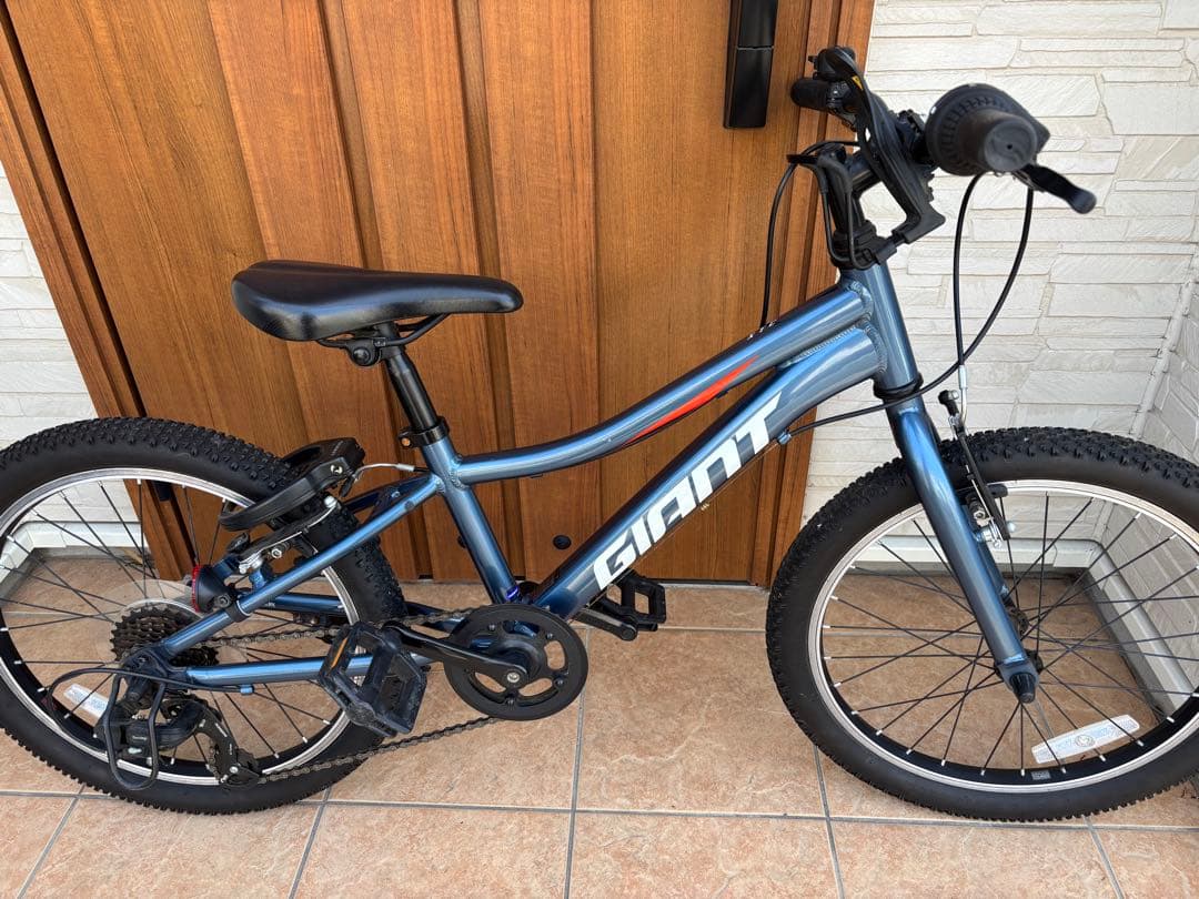 【鍵・ドリンクホルダー付】GIANT XTC JR 2O LITE