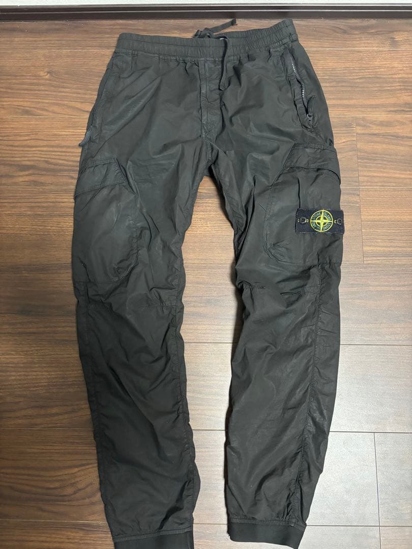 ストーンアイランド　ナイロンカーゴパンツ