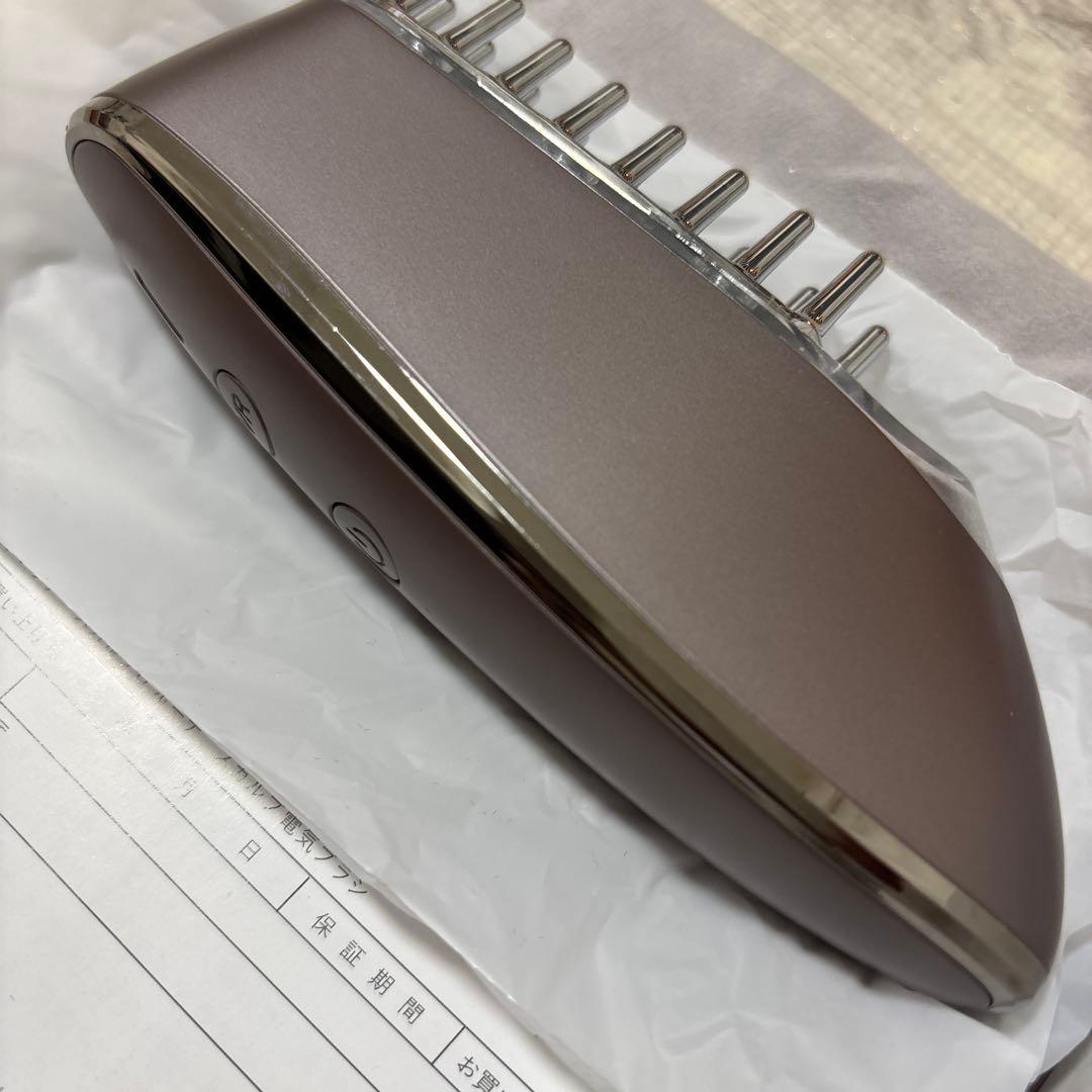 週末限定美品スカルプブラシ バイブレーション機能付き