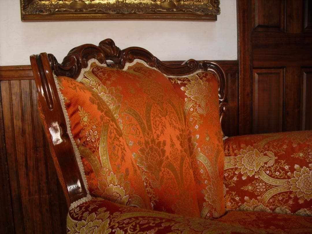 イタリア製 ロココ様式 １Pソファ☆金糸 薔薇 ダマスク柄 張替済み☆猫脚 彫刻