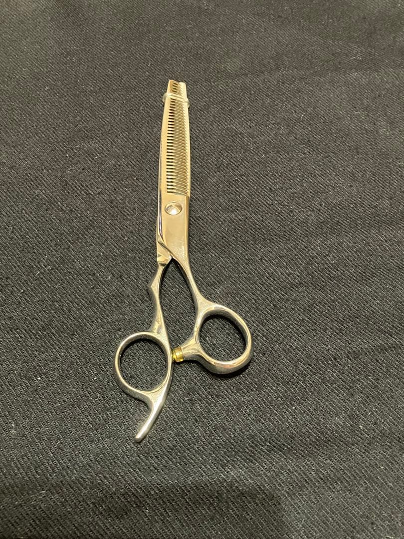 5. 美容シザー　セニングシザー　すきバサミ
