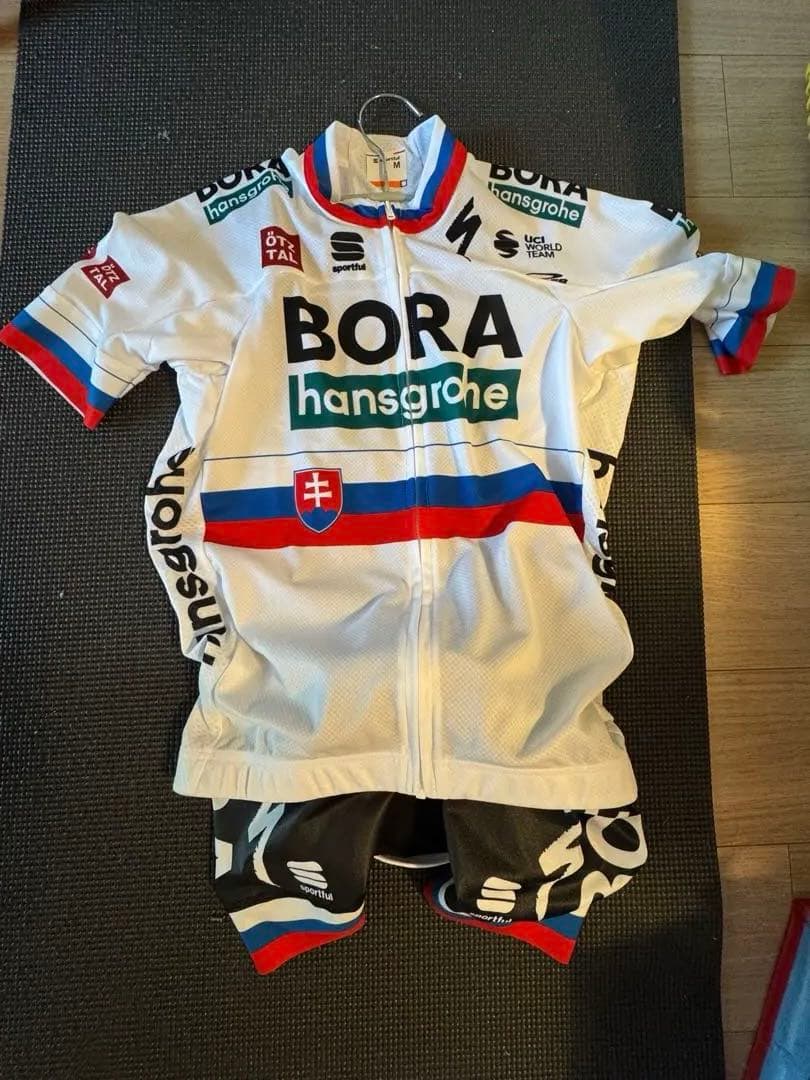 スロベニア　BORA hansgrohe サイクルジャージ 上下Mサイズ　サガン