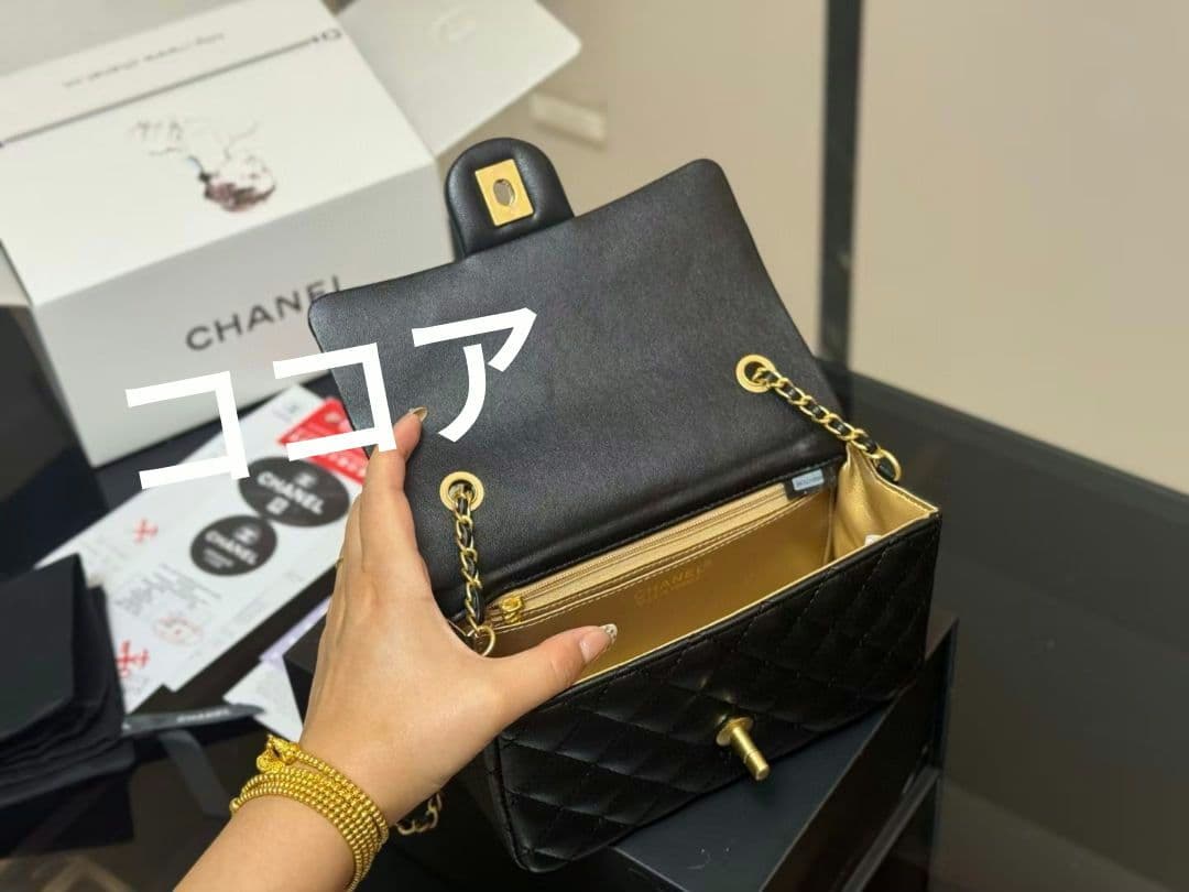 VIP限定 MAKE UP CHANEL ブラックレザー ショルダーバッグ