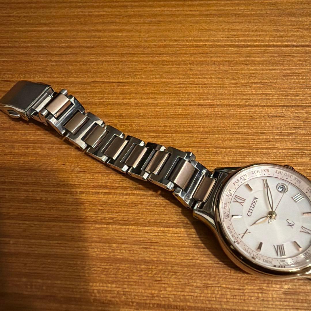 citizen xC ソーラー電波時計 サクラピンクシルバー