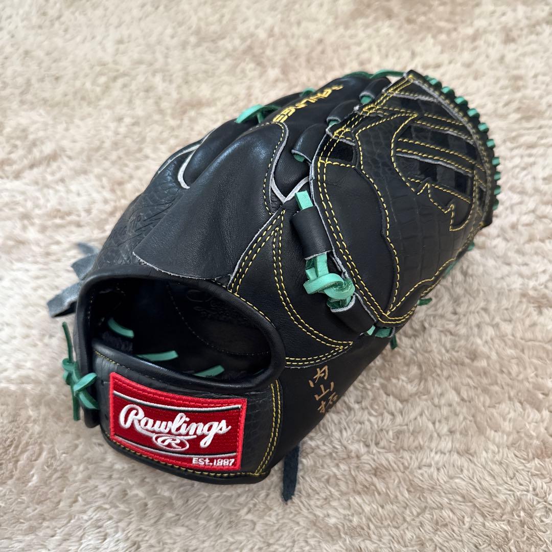 軟式グラブ　【阪神•秋山モデル】