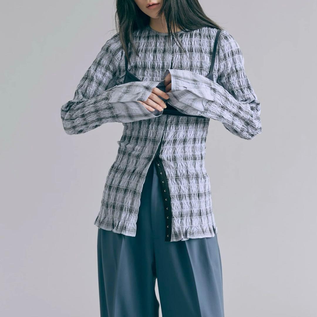 【EN NEUME】Smocked Check Blouse ブルー