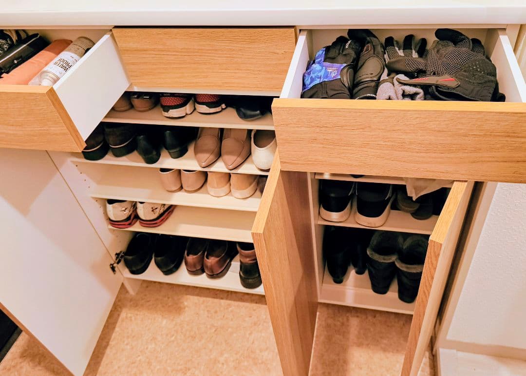 下駄箱　シューズボックス　引出しつき