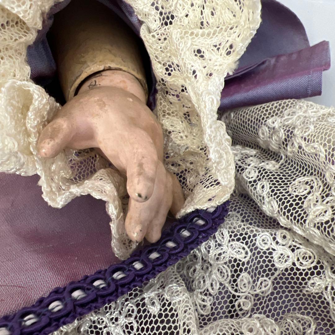 アーモンド・マルセル　アンティークビスクドールブラウンアイオープンマウス銘A&M