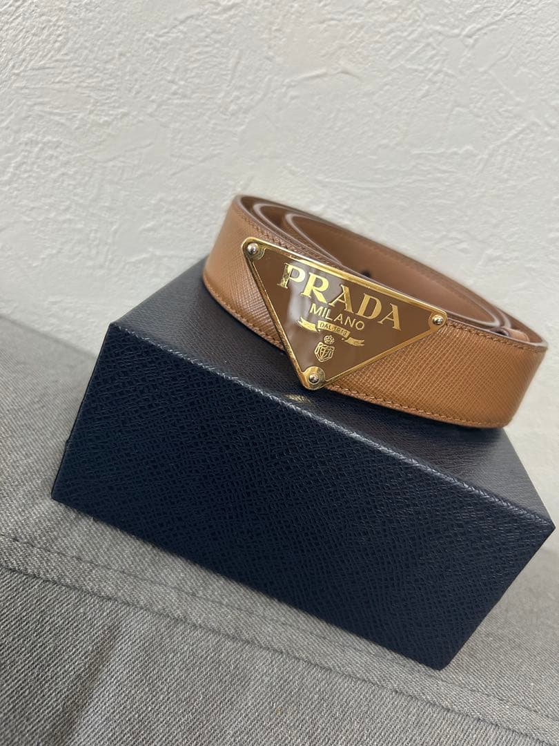 PRADA プラダ サフィアーノレザー ベルト キャメル　美品