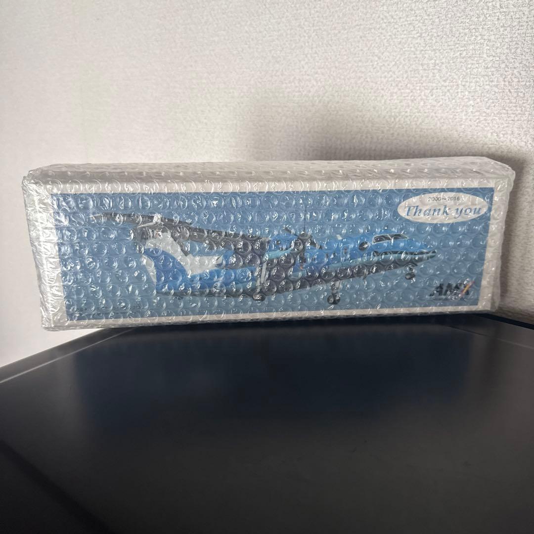 完全未開封 天草エアライン　BOMBARDIER DASH8-100 模型飛行機