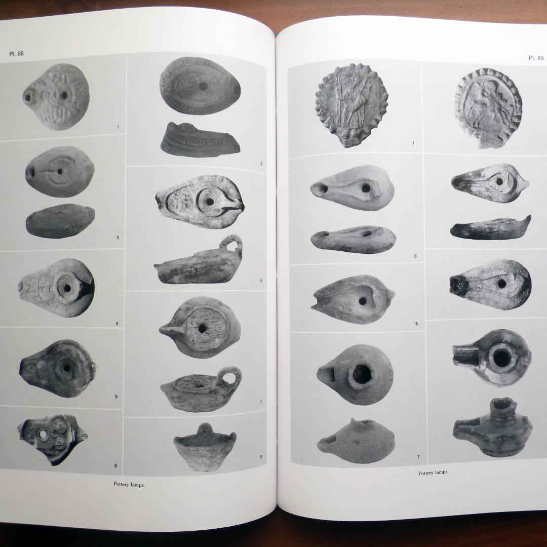 エジプト アコリス遺跡発掘調査報告書