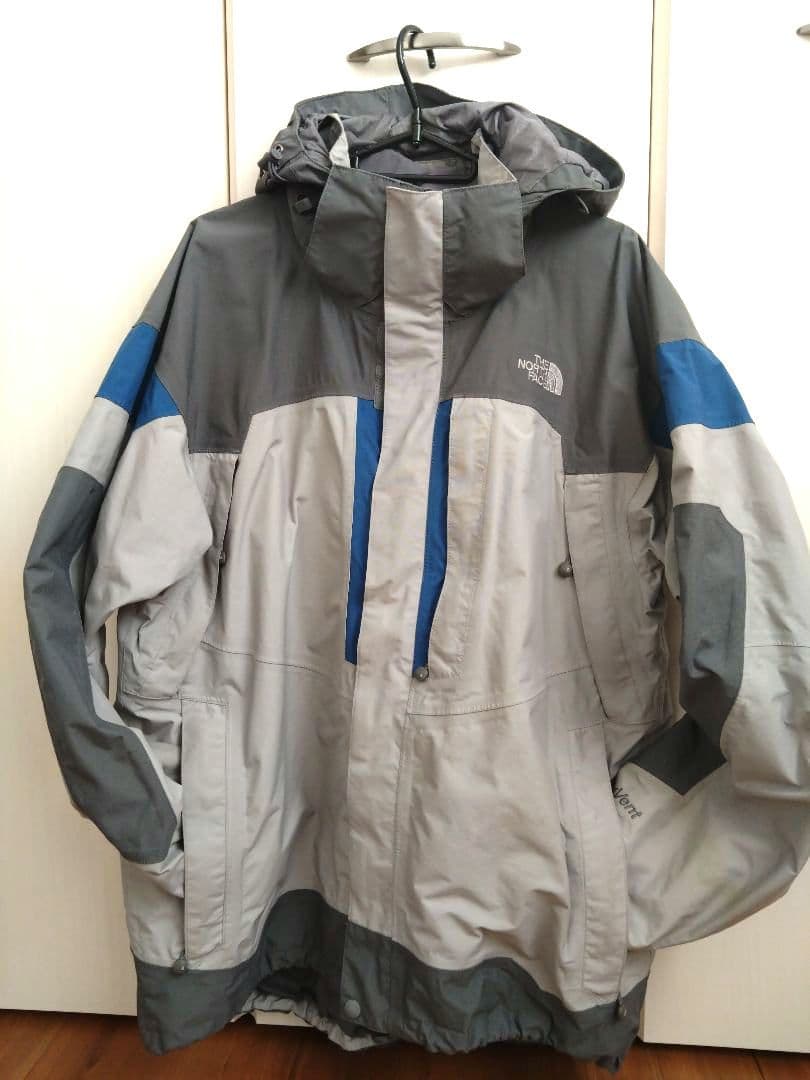 THE NORTH FACE HYVENT ナイロンジャケット Mサイズ グレー