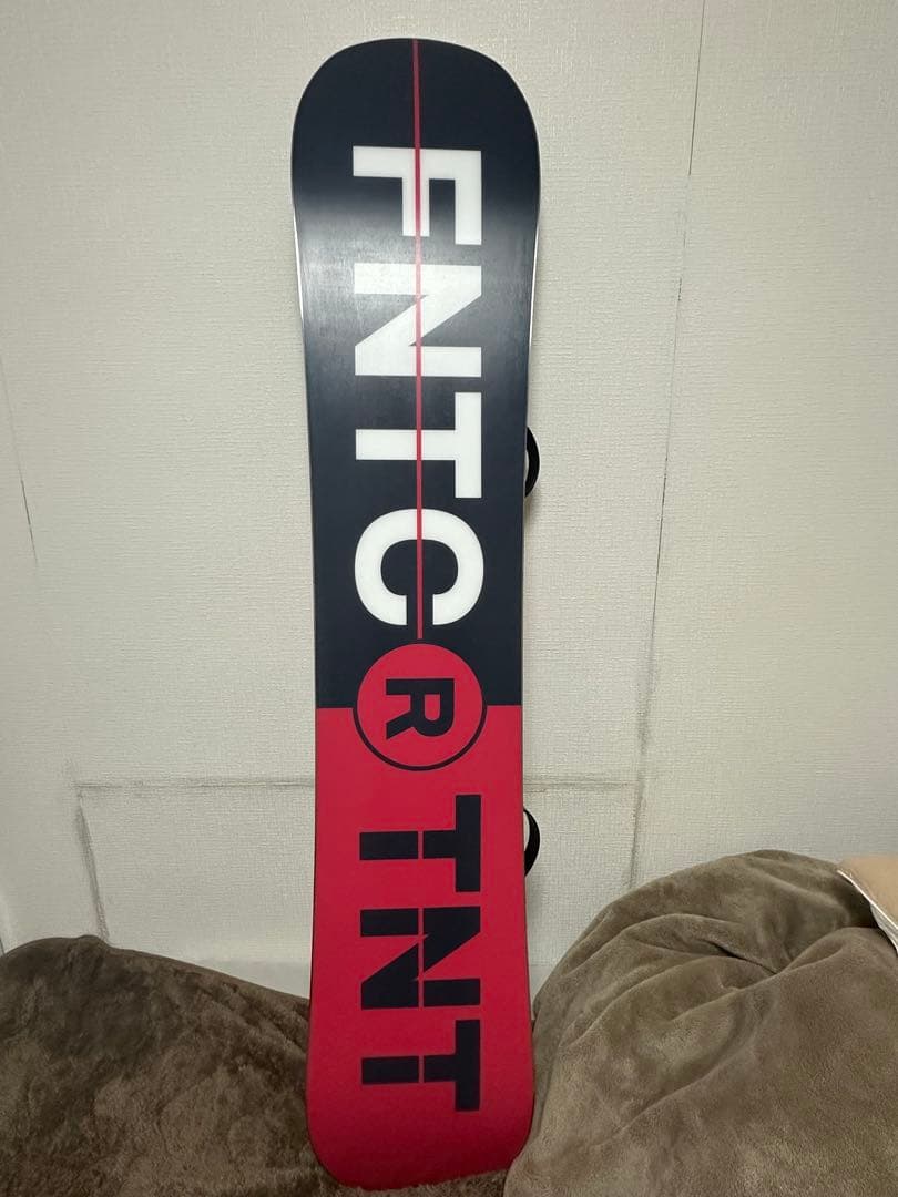 FNTC TNT スノーボード ビンディング付き