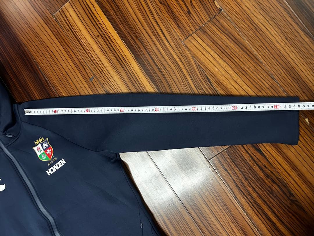 British&Irish Lions 2025年Everest フーディー　L