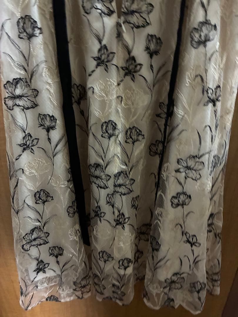 LILY BROWN 極美品　早い者勝ち　お呼ばれドレス