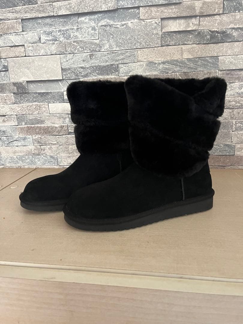 靴 Koolaburra by UGG Dezi