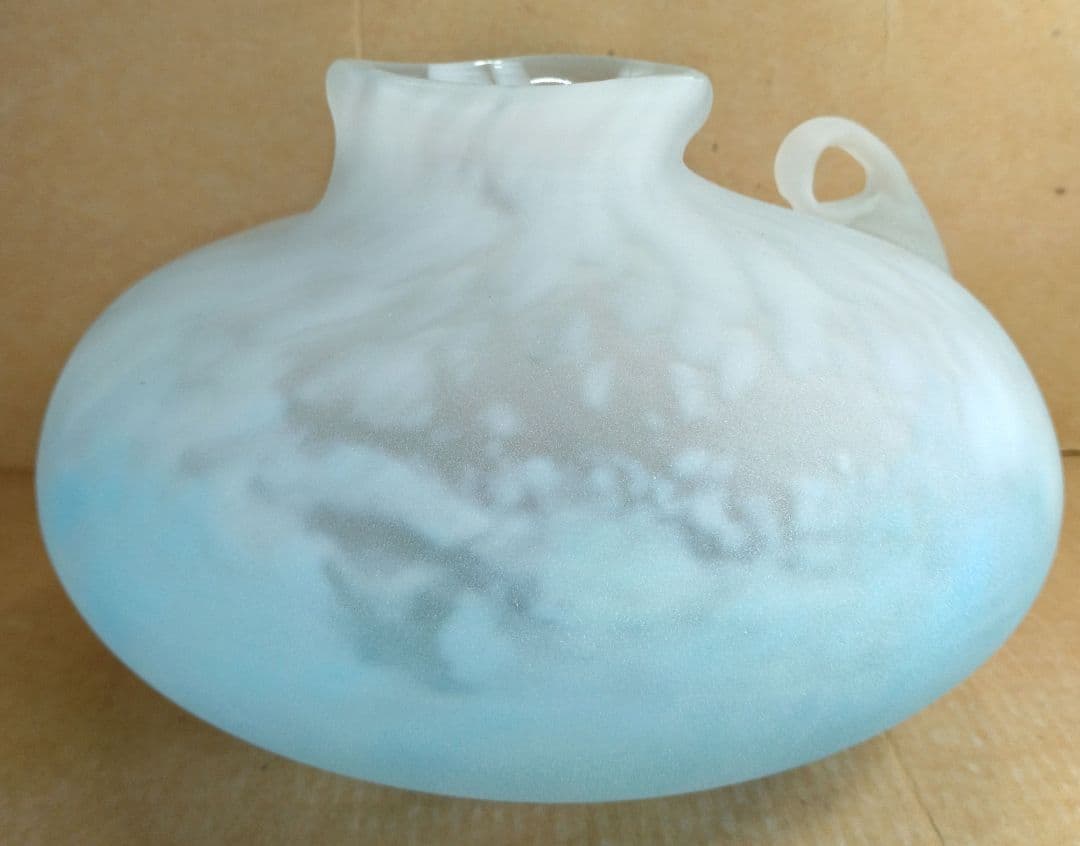 【本物保証】藤田喬平 手吹 花瓶(水色系,手付) 共箱 栞2 極美品 高島屋