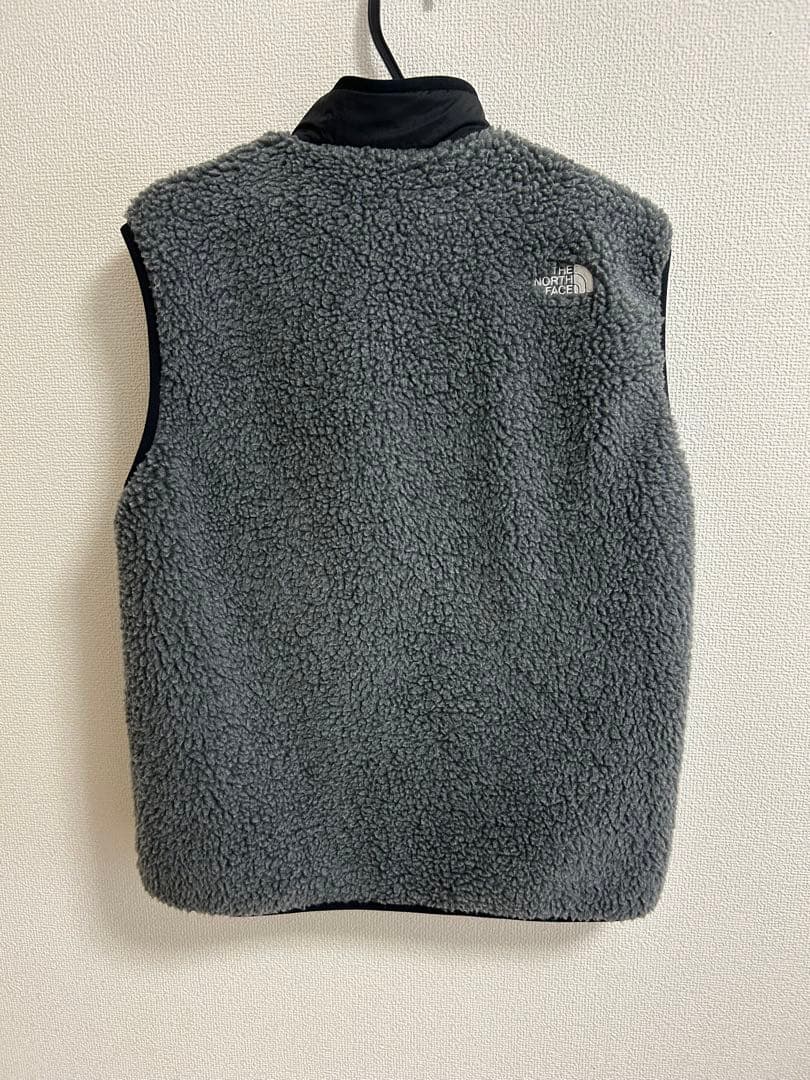 しめじ　ノースフェイス　リバーシブルエクストリームパイルベストS