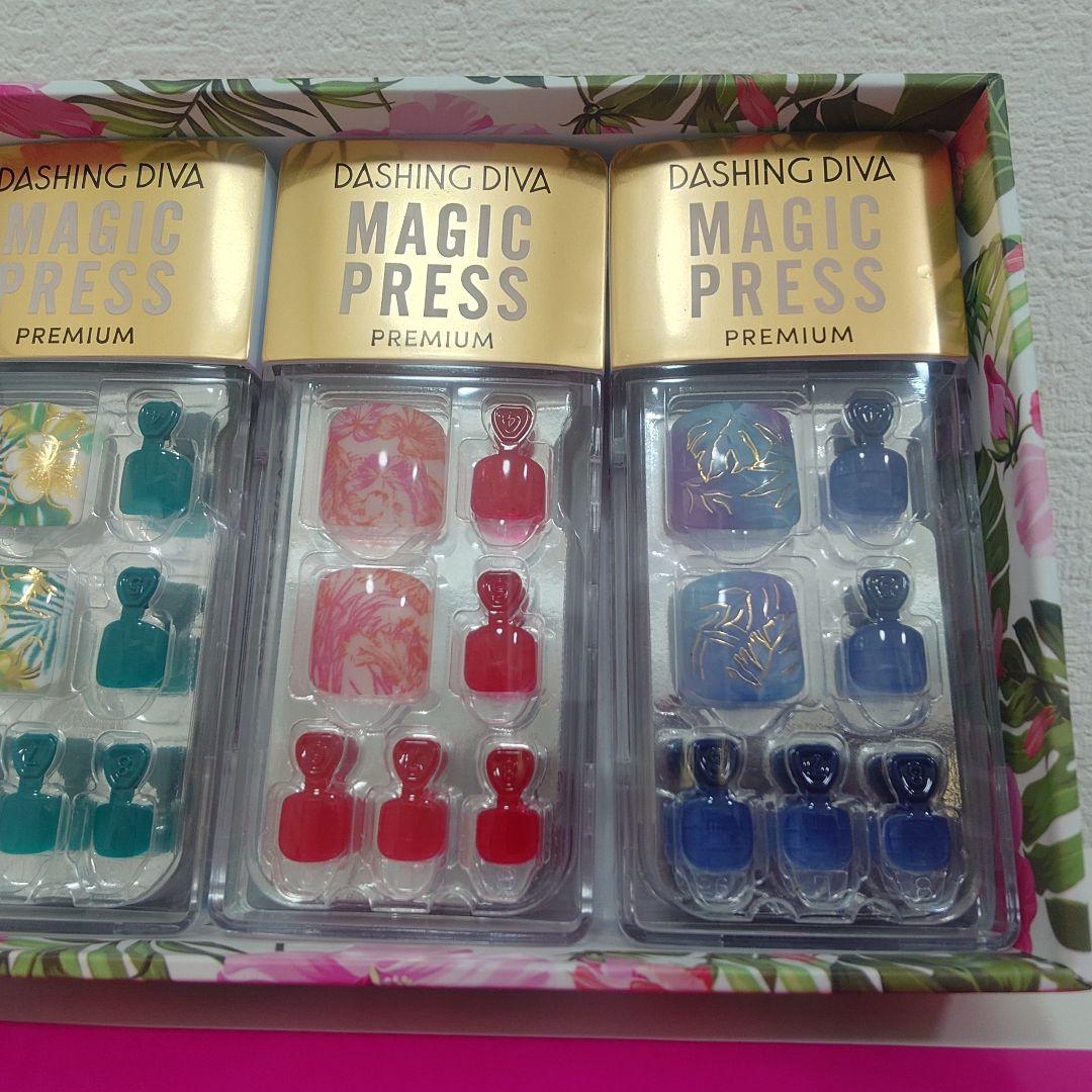 DASHING DIVA マジックプレス プレミアム ネイルチップ フットネイル