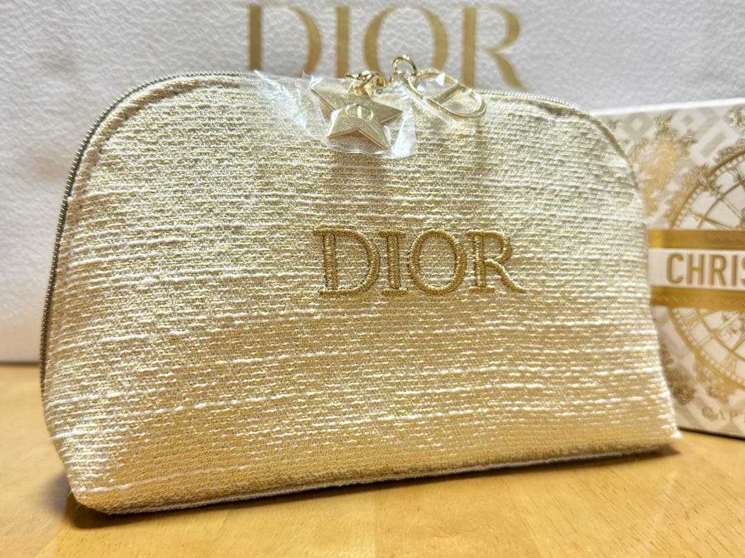 Dior カプチュールトータルホリデー