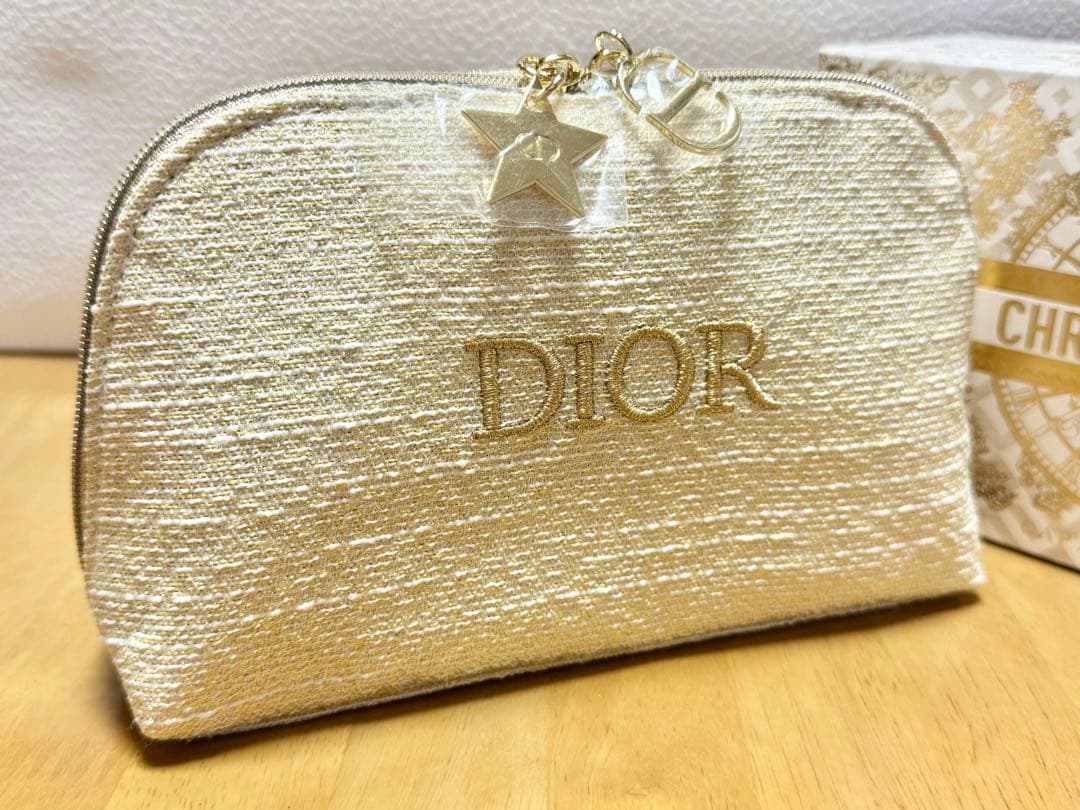 Dior カプチュールトータルホリデー