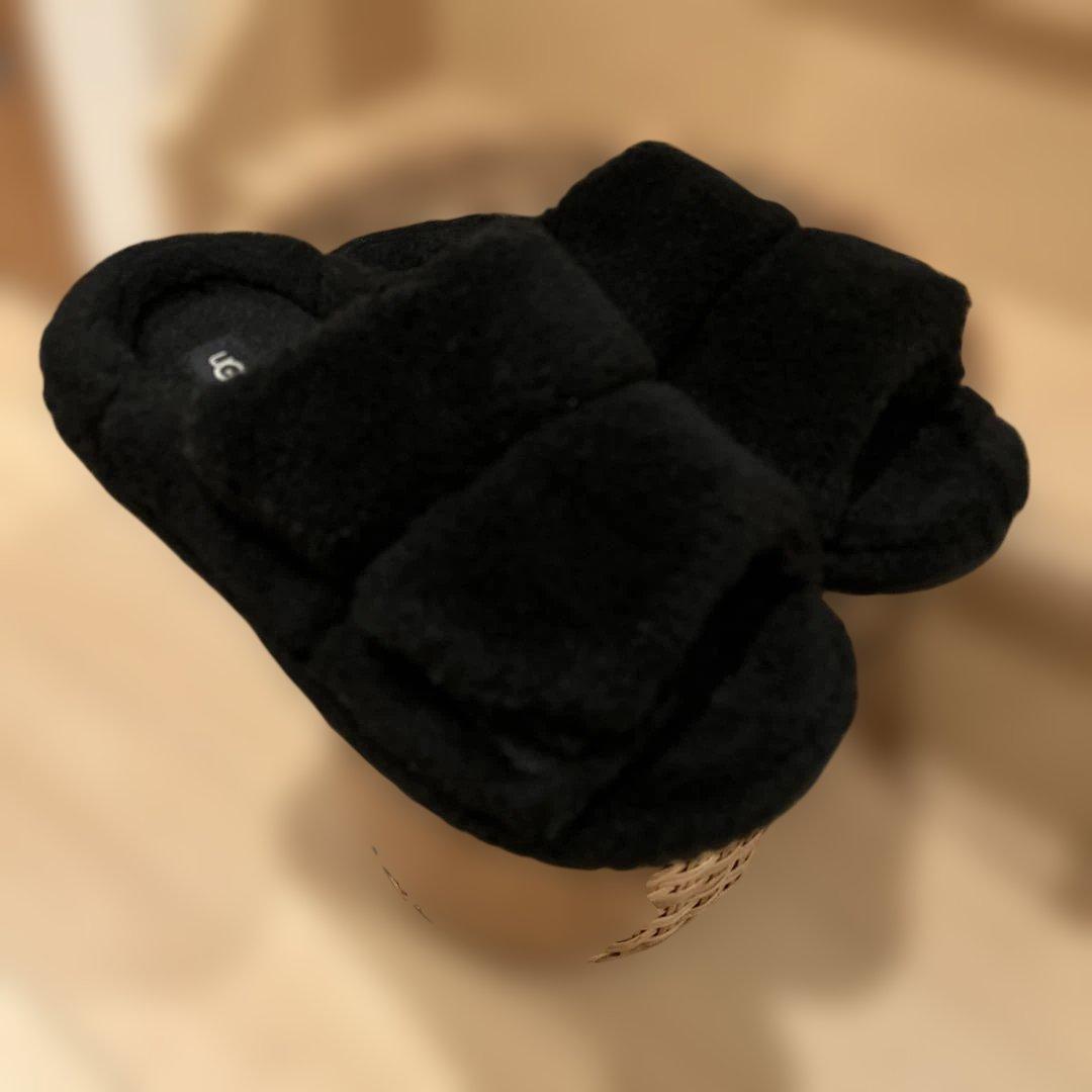 超美品 希少 UGG オールジェンダー FLUFF THAT