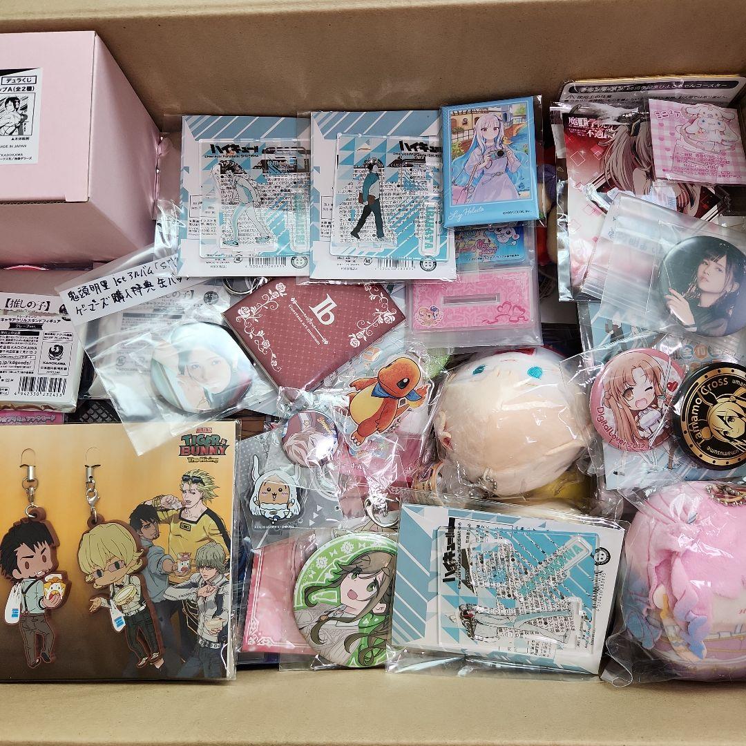 ノンジャンル　アニメグッズ　まとめ売り　200個程度
