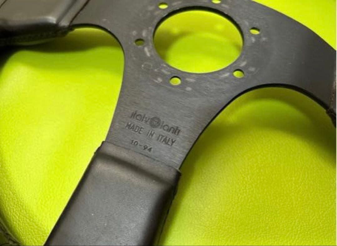 italvolanti IMOLAステアリング 3スポーク レザー製