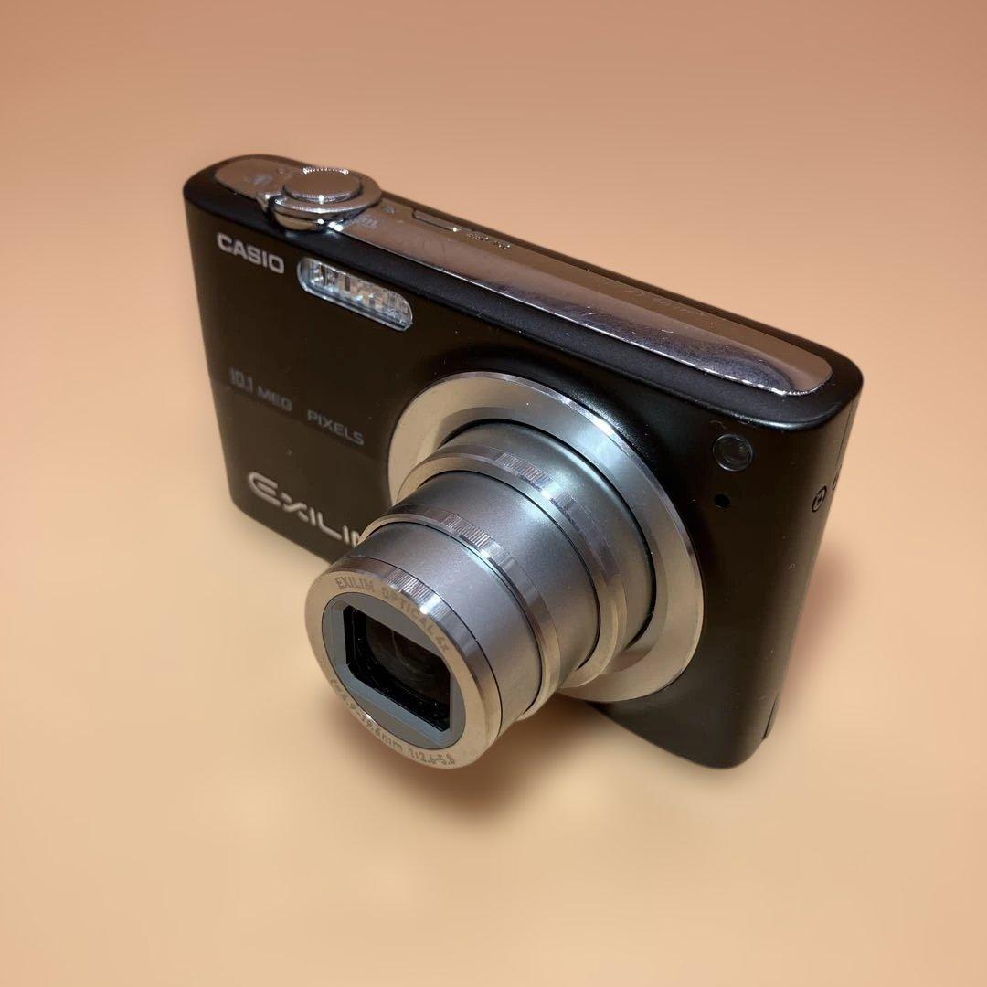 【即購入OK】CASIO EXILM コンパクトデジタルカメラ EX-Z200