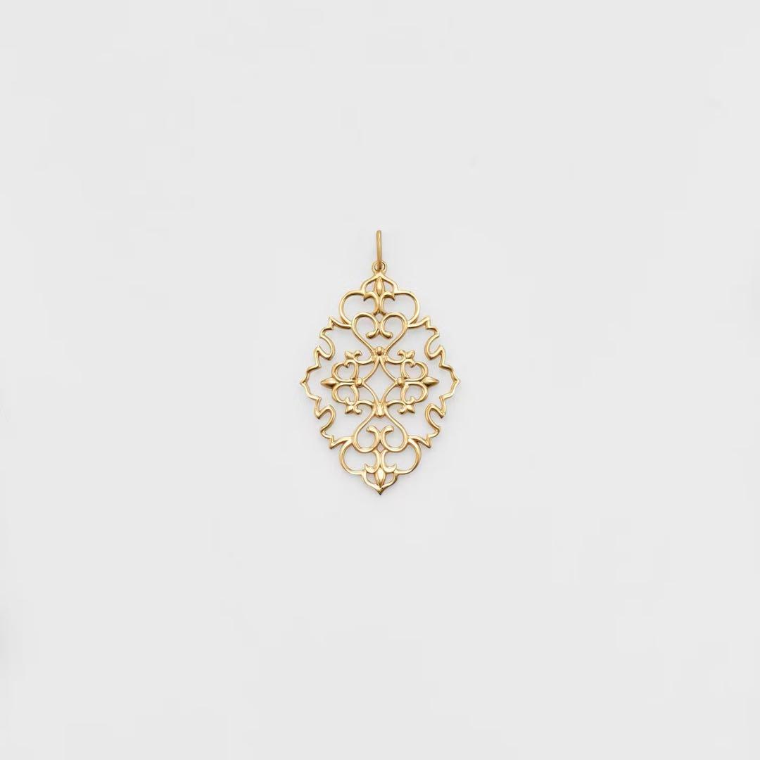 agete アガット K10 透かしチャーム ジャスミン