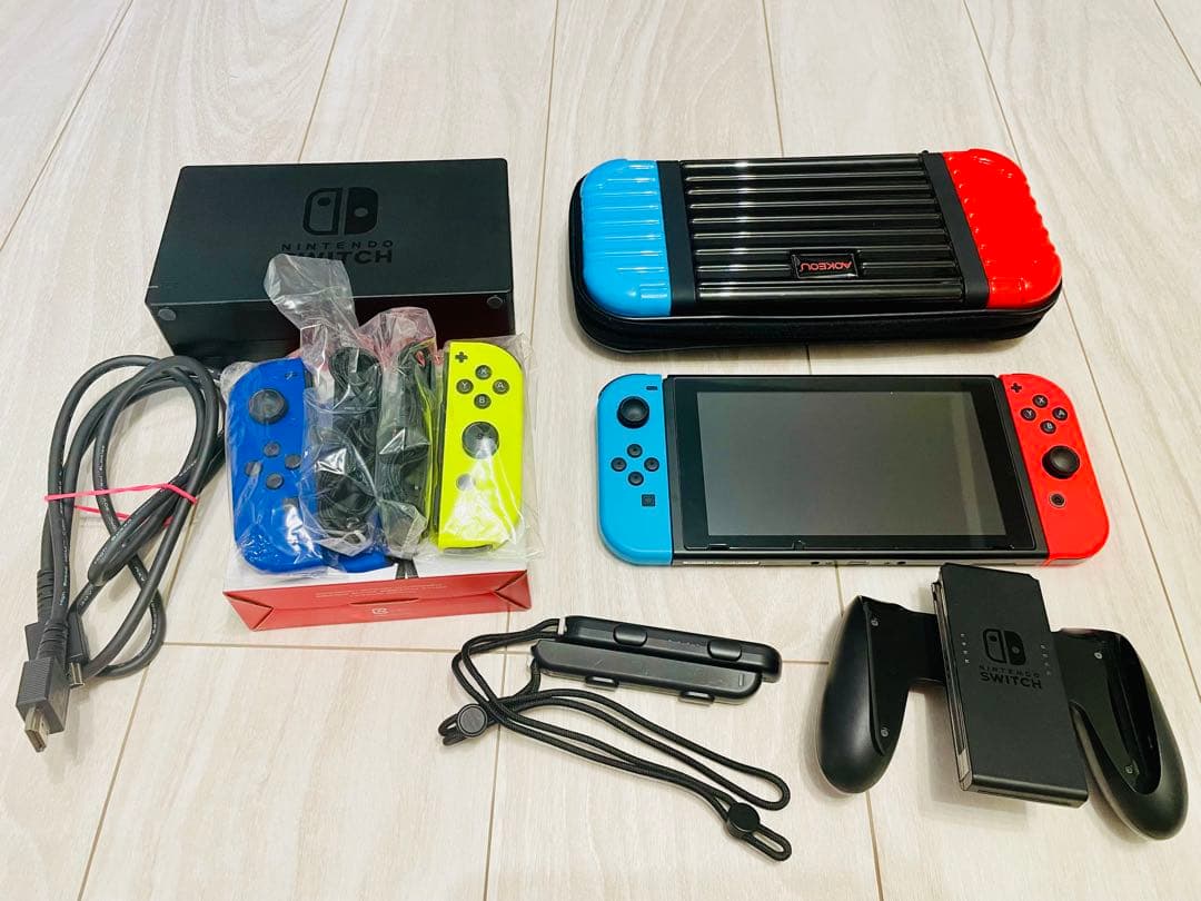 Nintendo Switch 本体 ハードケース 別途リモコン付き