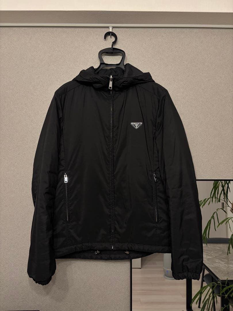 PRADA ナイロンジャケット フーディ ダウン
