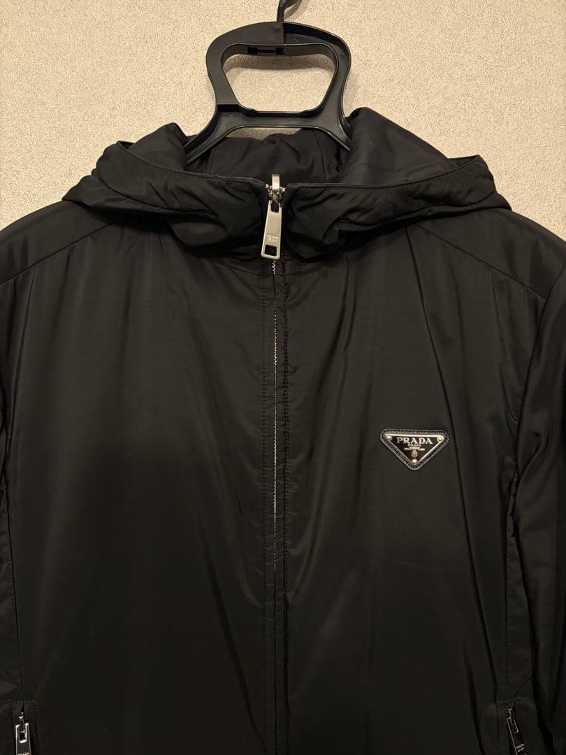 PRADA ナイロンジャケット フーディ ダウン