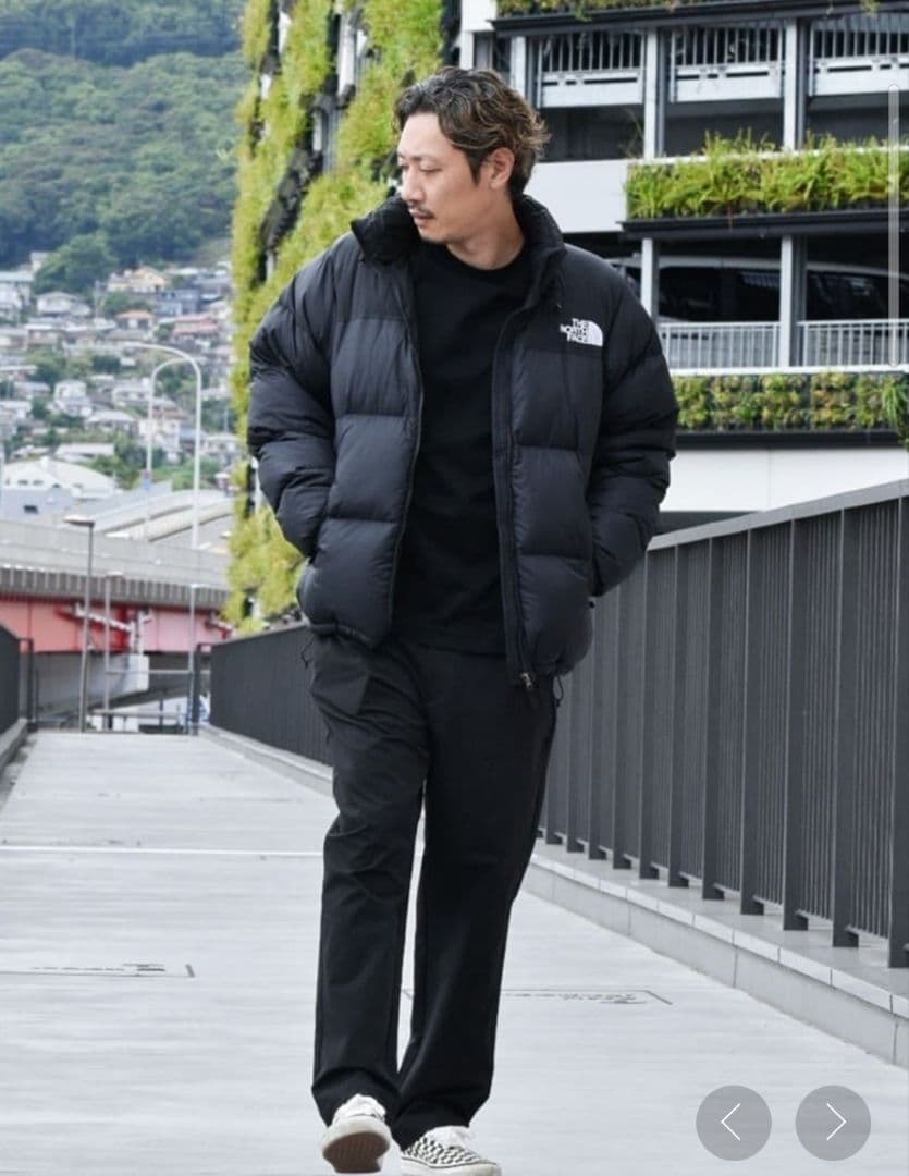 GOLDWIN ゴールドウィン ワンタックテーパードストレッチパンツ　ブラック